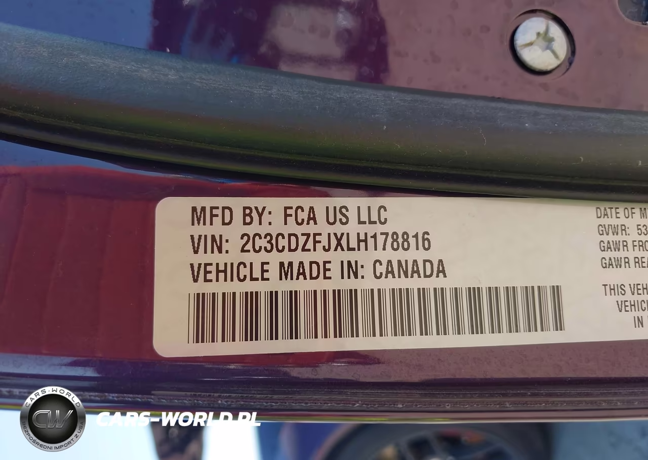 2020 Dodge Challenger R-T Scat Pack Widebody VIN:2C3CDZFJXLH178816 - 9