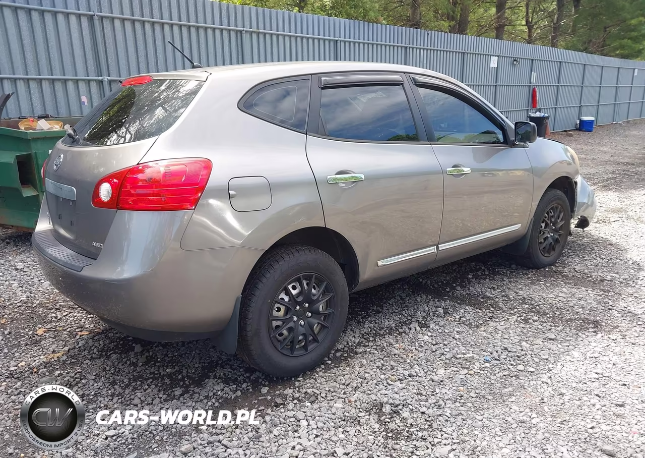 2014 Nissan Rogue Select S VIN:JN8AS5MV2EW704677 - 4