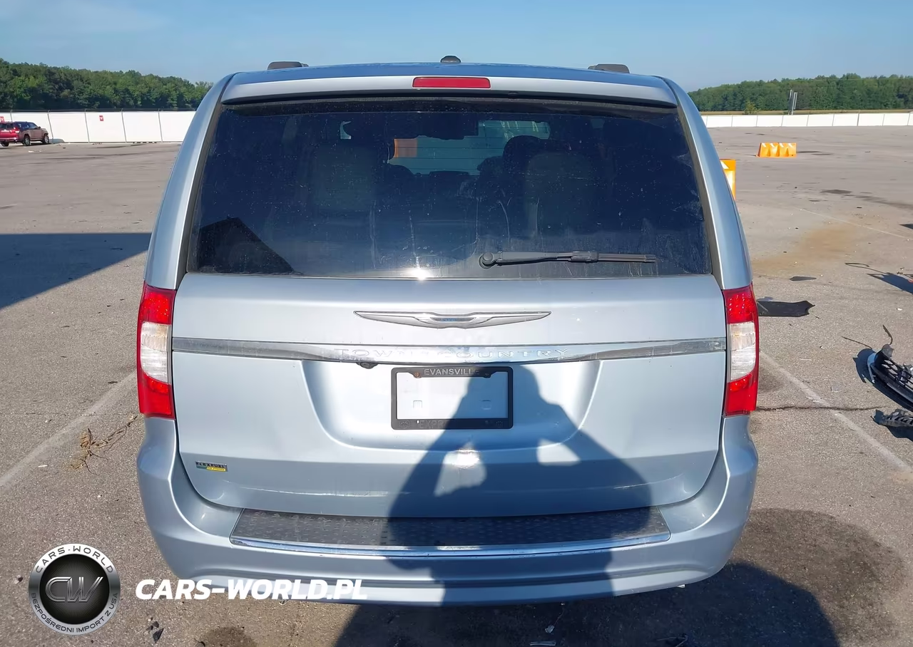 2016 Chrysler Town & Country Touring VIN:2C4RC1BG4GR282142 - 17