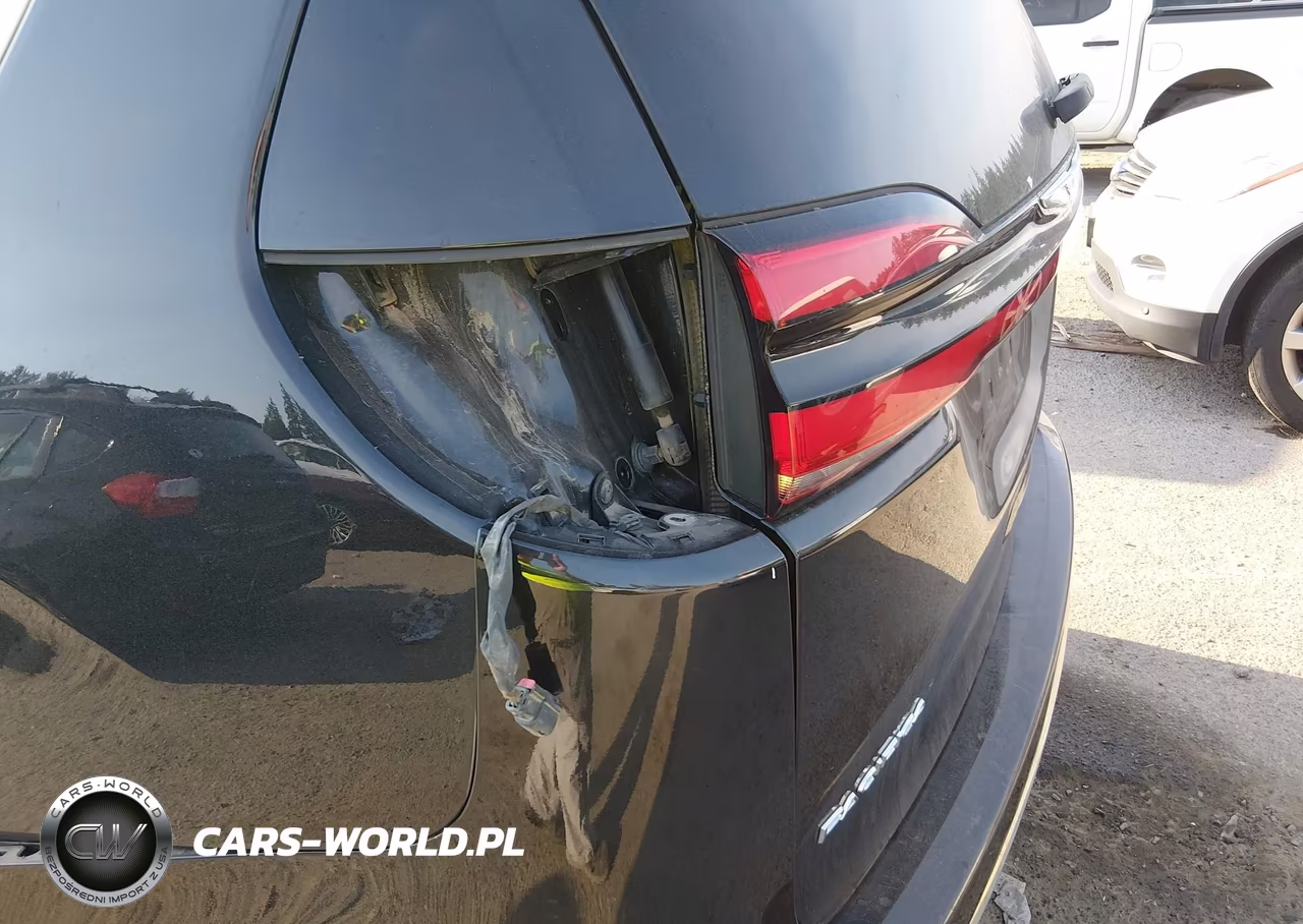2023 Chrysler Pacifica Hybrid Touring L VIN:2C4RC1L79PR622027 - 17