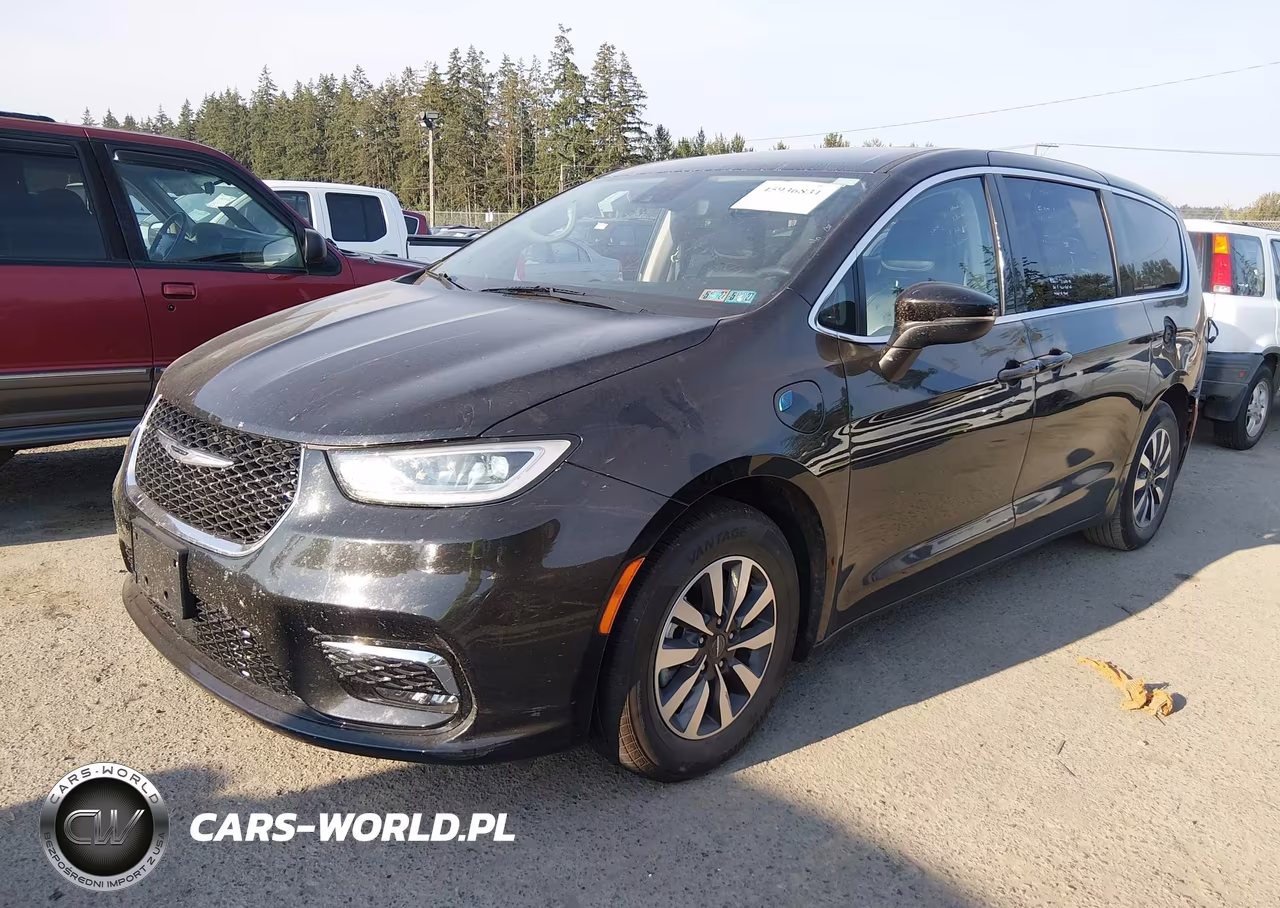 2023 Chrysler Pacifica Hybrid Touring L VIN:2C4RC1L79PR622027 - 2