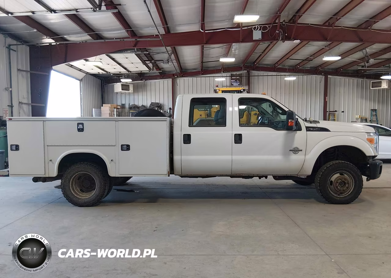 2015 Ford F-350 Chassis Xl VIN:1FD8W3HT3FEA24382 - 13