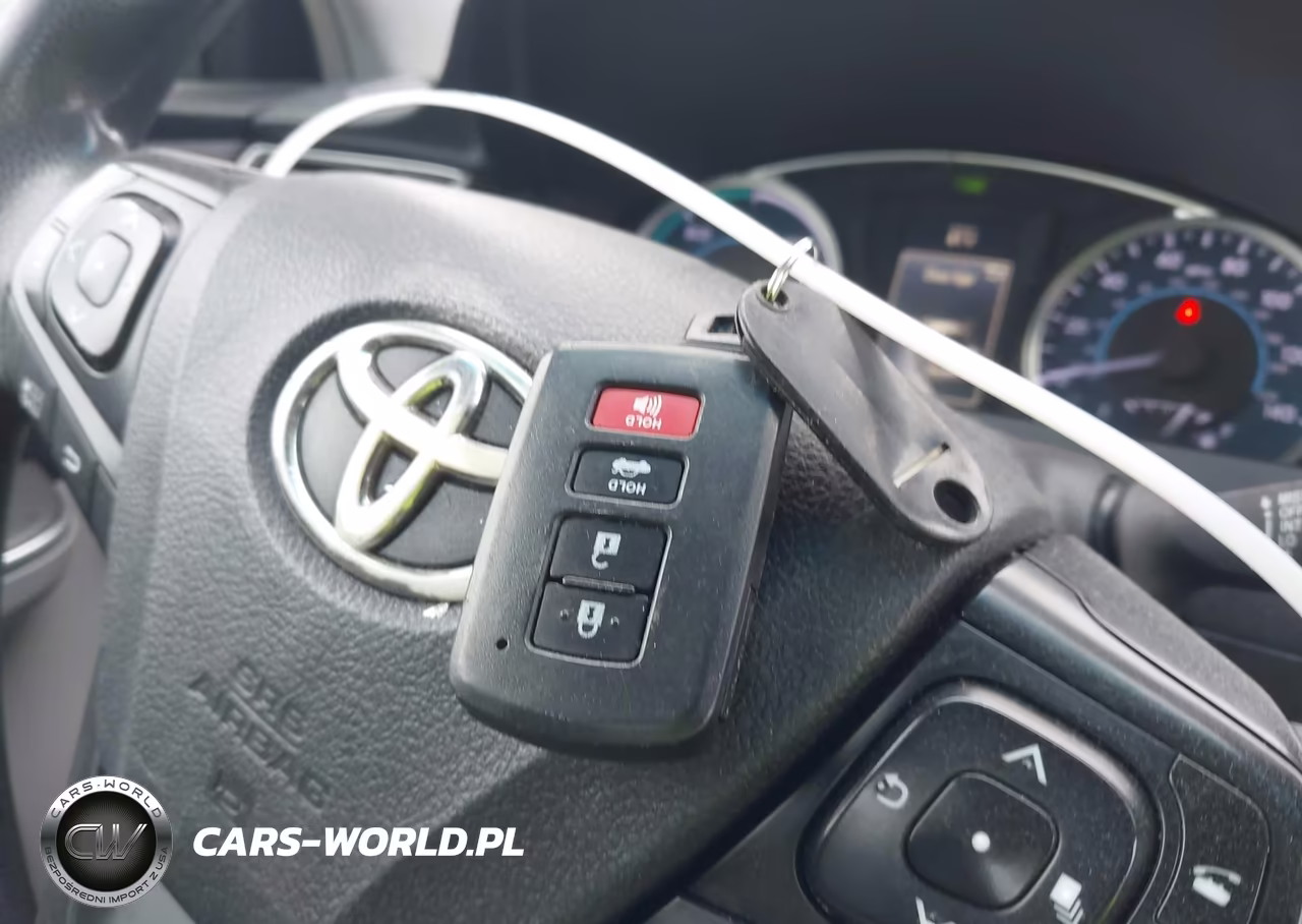 2015 Toyota Camry Hybrid Le VIN:4T1BD1FK4FU169432 - 11