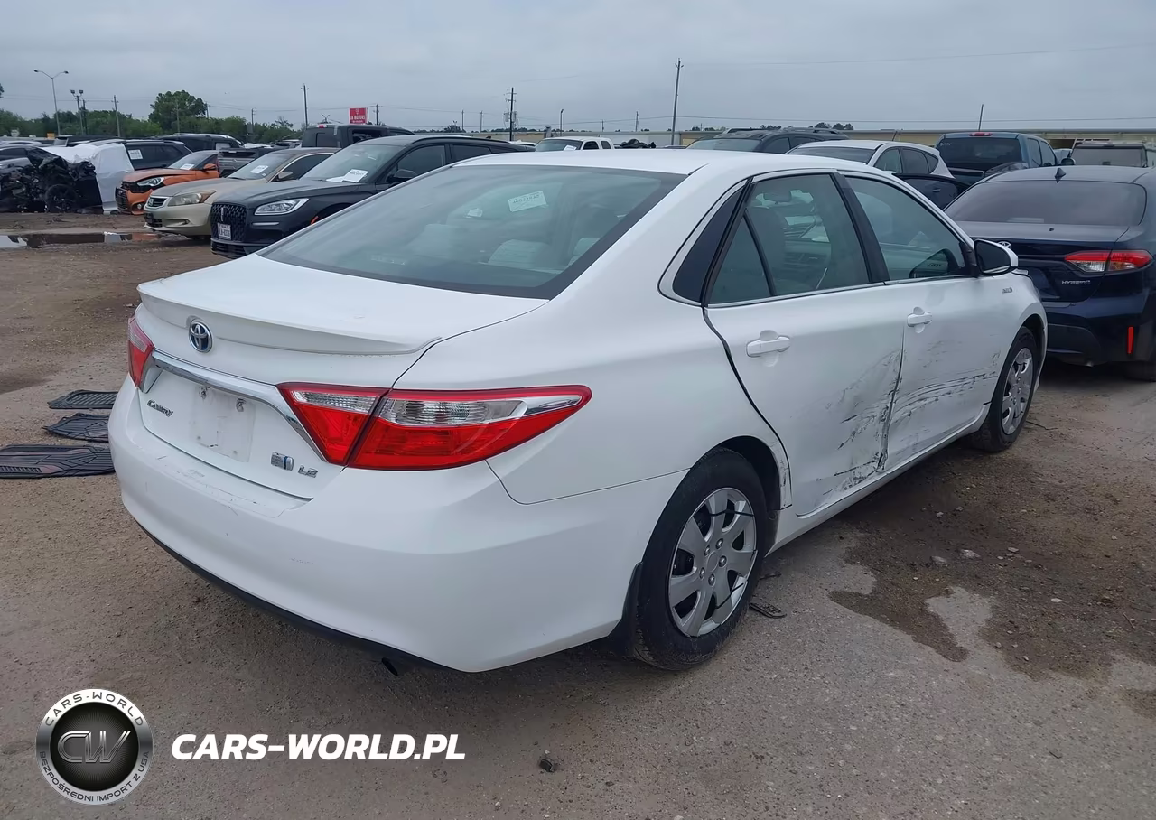 2015 Toyota Camry Hybrid Le VIN:4T1BD1FK4FU169432 - 4