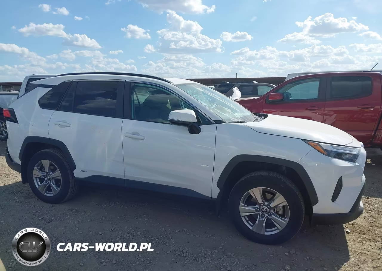 2022 Toyota Rav4 Hybrid Xle VIN:2T3RWRFV3NW132072 - 13