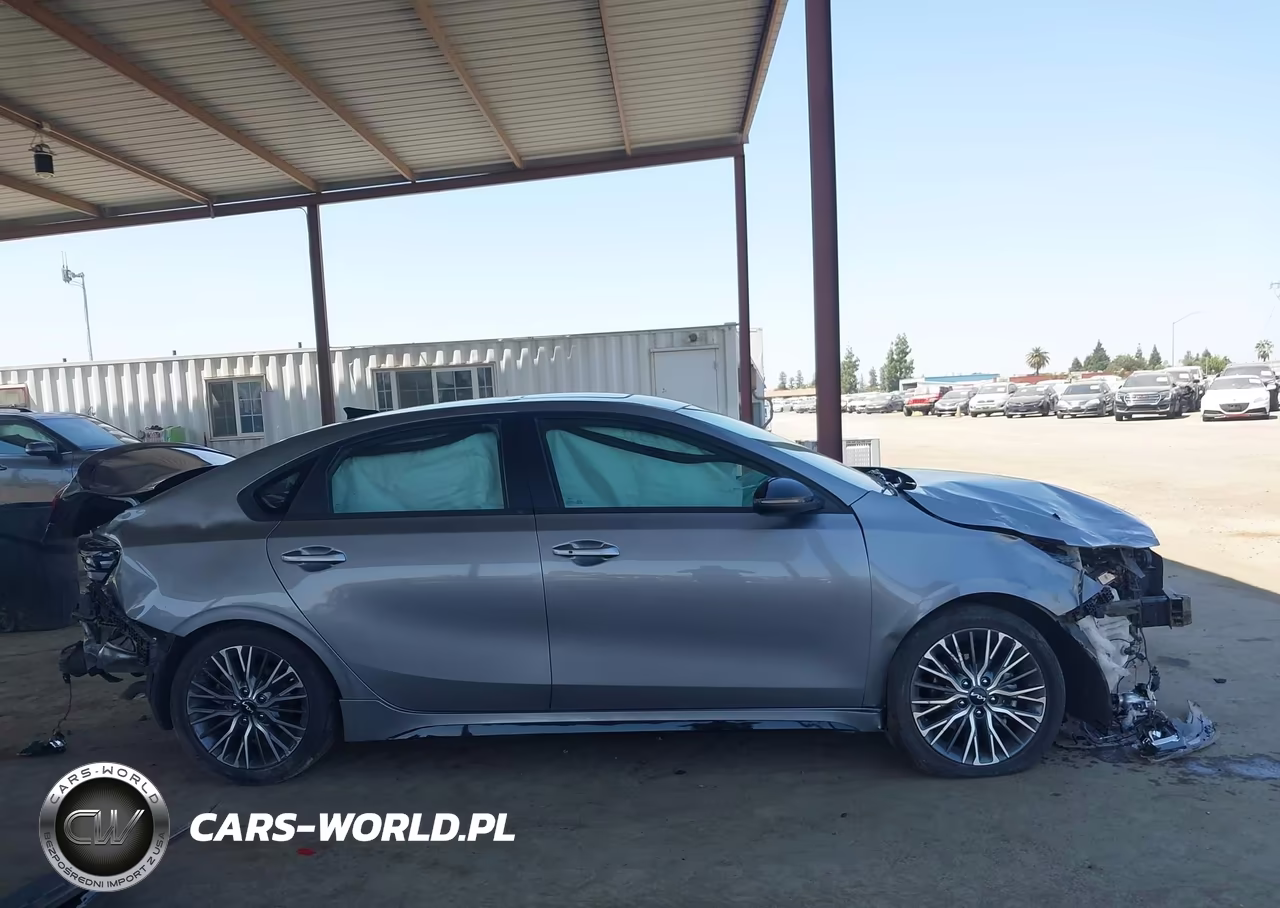 2023 Kia Forte Gt-Line VIN:3KPF54AD5PE647306 - 14