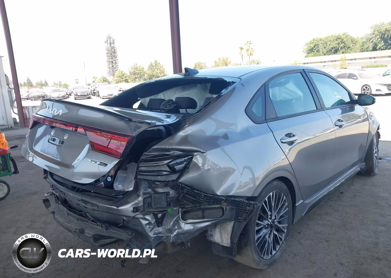 2023 Kia Forte Gt-Line VIN:3KPF54AD5PE647306 - 4