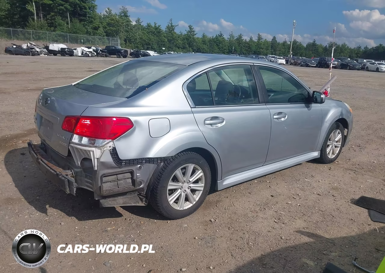 2012 Subaru Legacy 2.5I Premium VIN:4S3BMBC6XC3004438 - 4