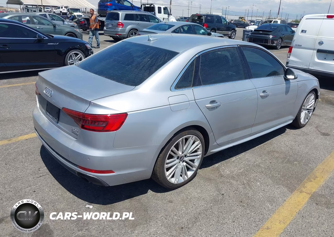 2017 Audi A4 Premium Plus VIN:WAUENAF46HN002242 - 4