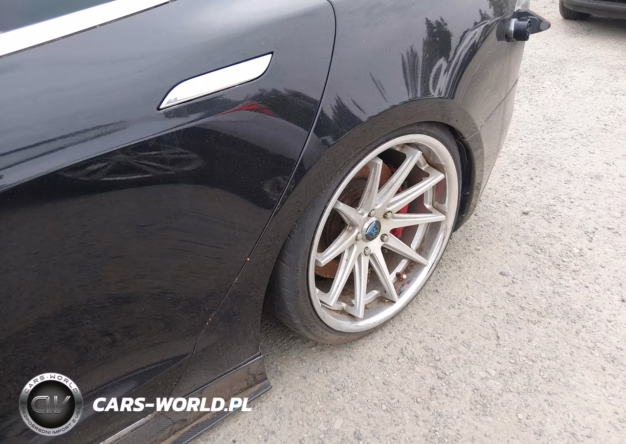 2013 Tesla Model S Performance VIN:5YJSA1DP3DFP08639 - 22