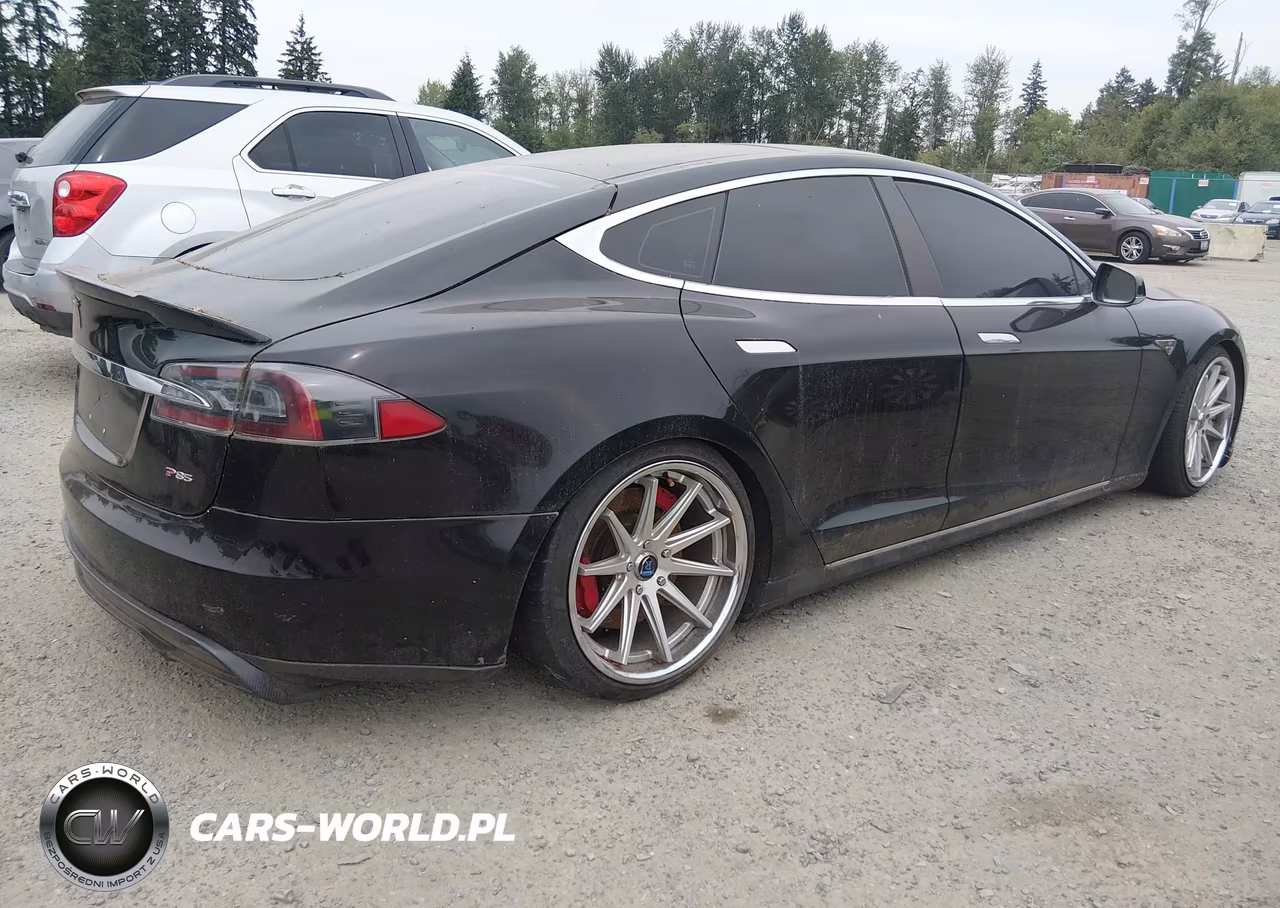 2013 Tesla Model S Performance VIN:5YJSA1DP3DFP08639 - 4