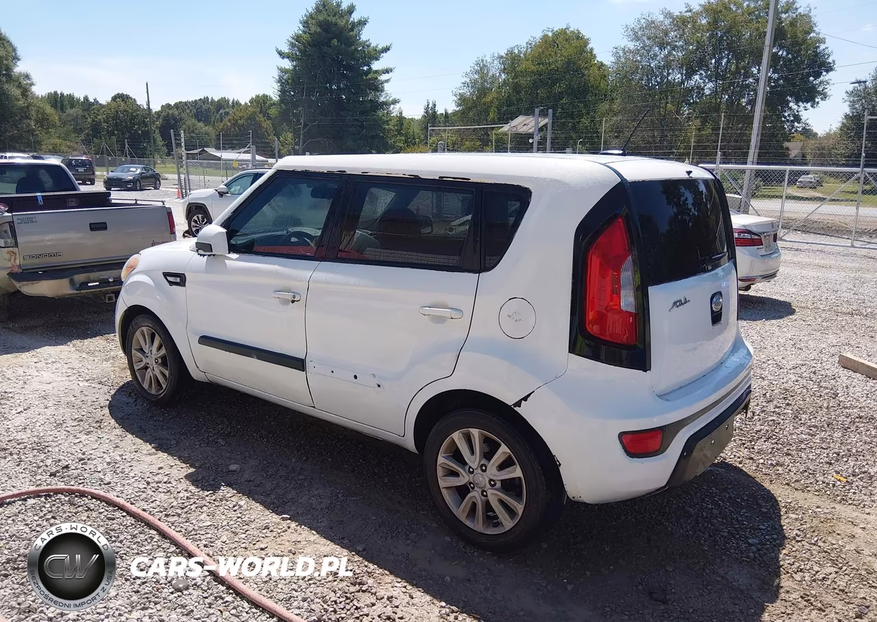 2013 Kia Soul VIN:KNDJT2A5XD7756983 - 3