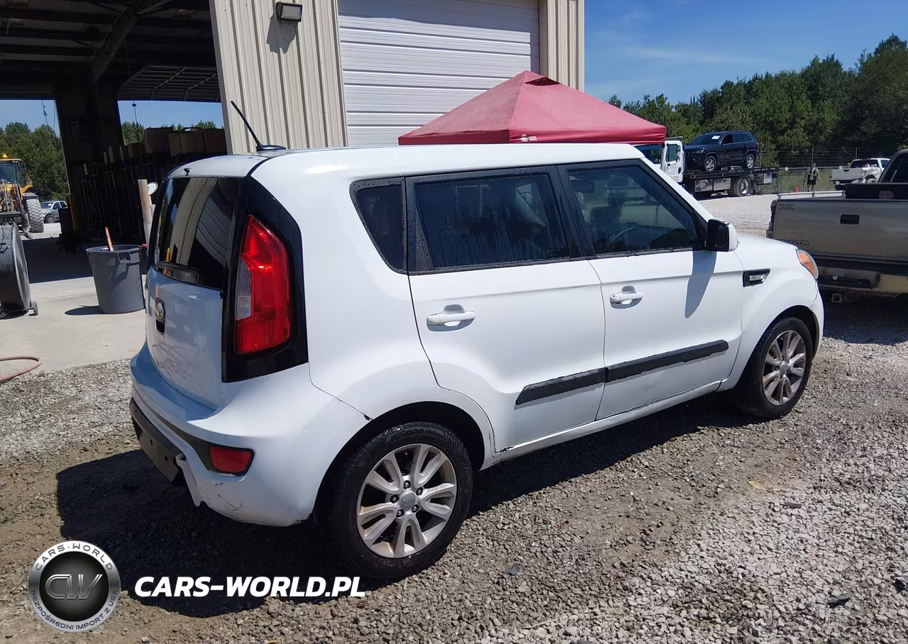 2013 Kia Soul VIN:KNDJT2A5XD7756983 - 4