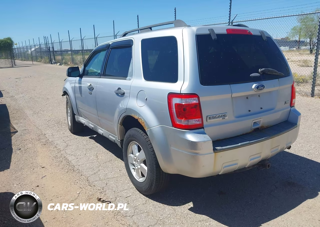 2011 Ford Escape Xlt VIN:1FMCU0DGXBKB53738 - 3