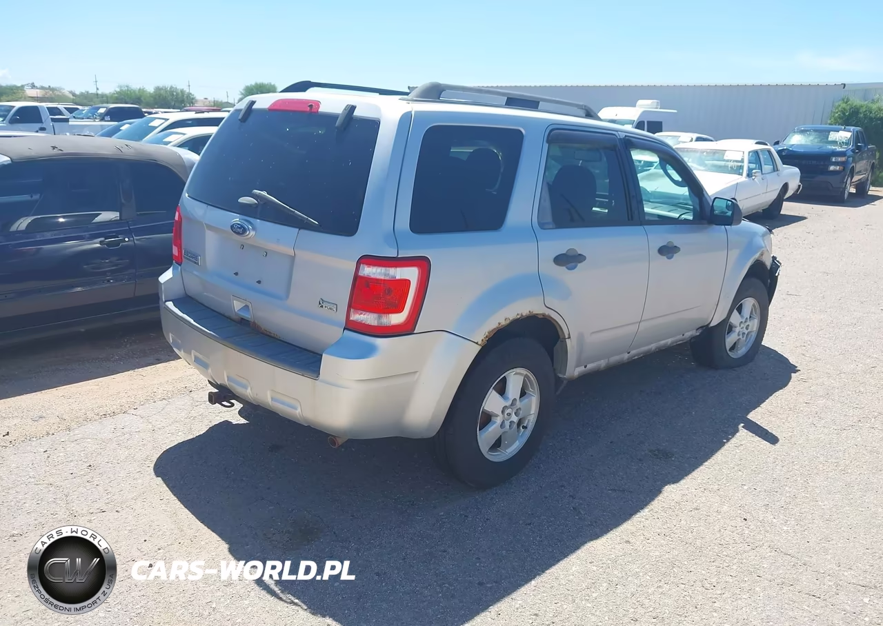 2011 Ford Escape Xlt VIN:1FMCU0DGXBKB53738 - 4
