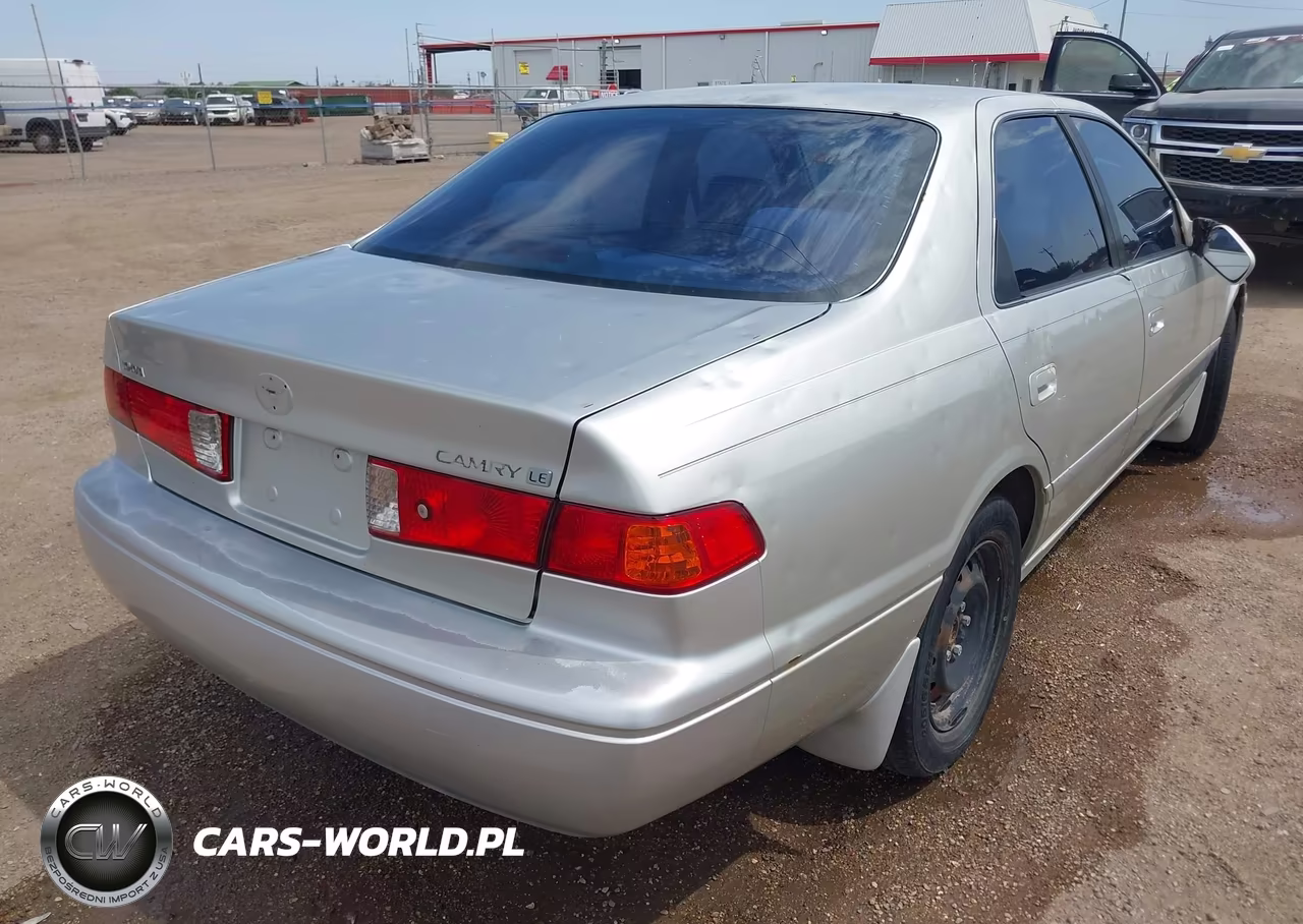 2001 Toyota Camry Le VIN:JT2BG22K510550268 - 4