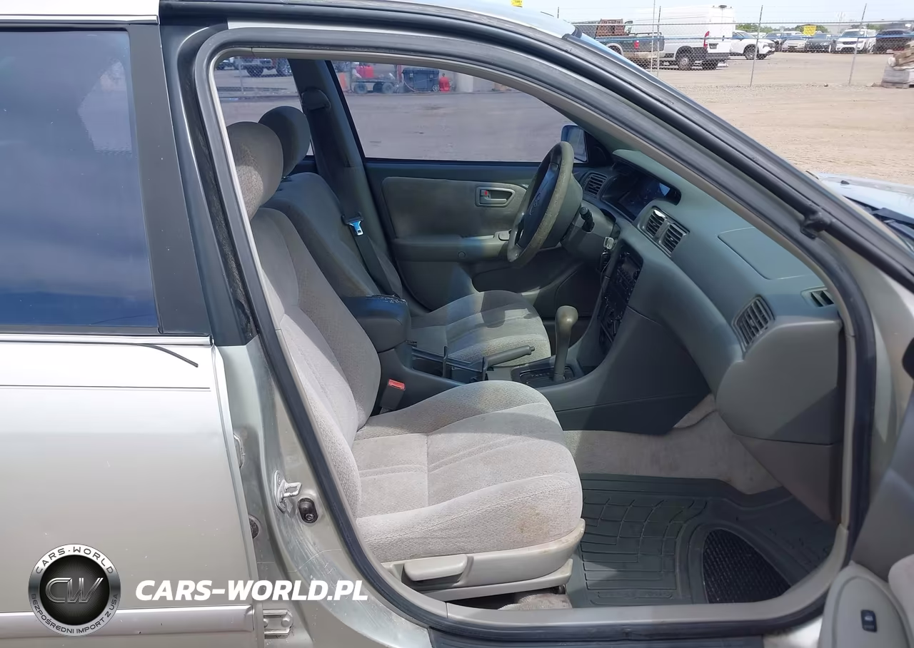 2001 Toyota Camry Le VIN:JT2BG22K510550268 - 5