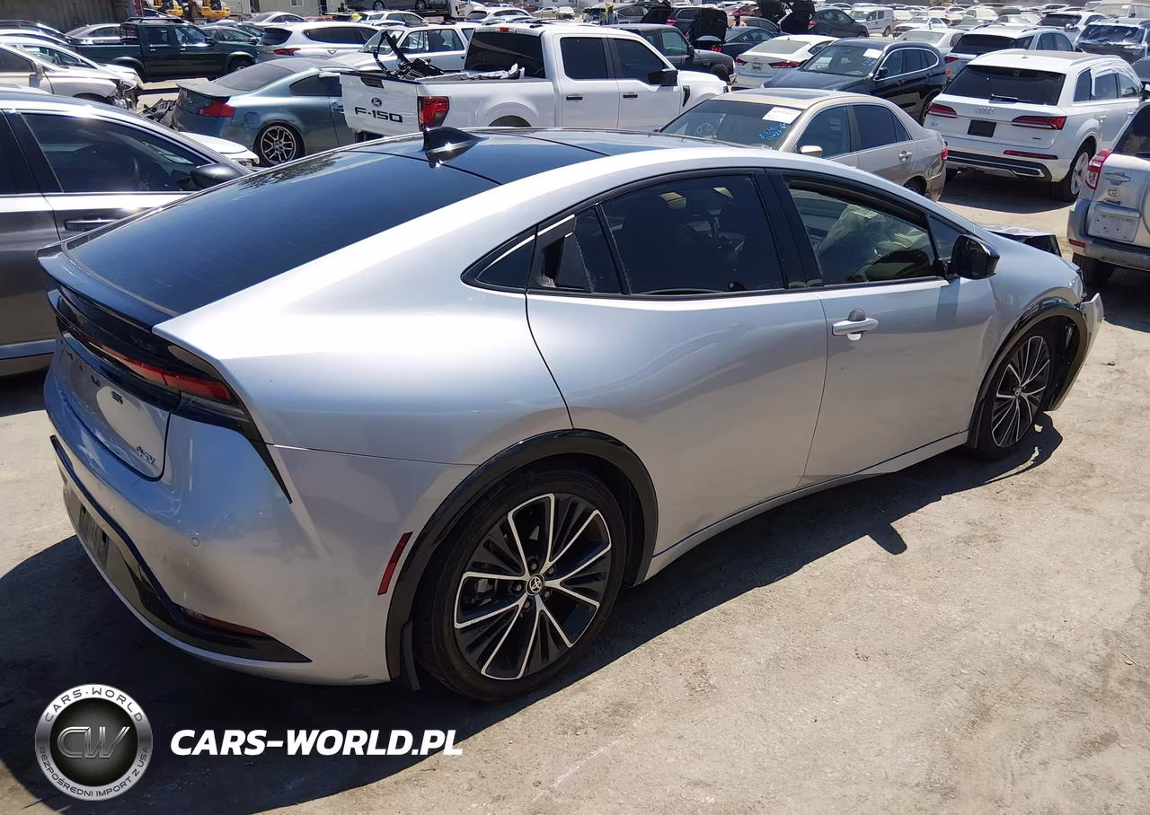 2024 Toyota Prius Xle VIN:JTDACAAU6R3044227 - 4