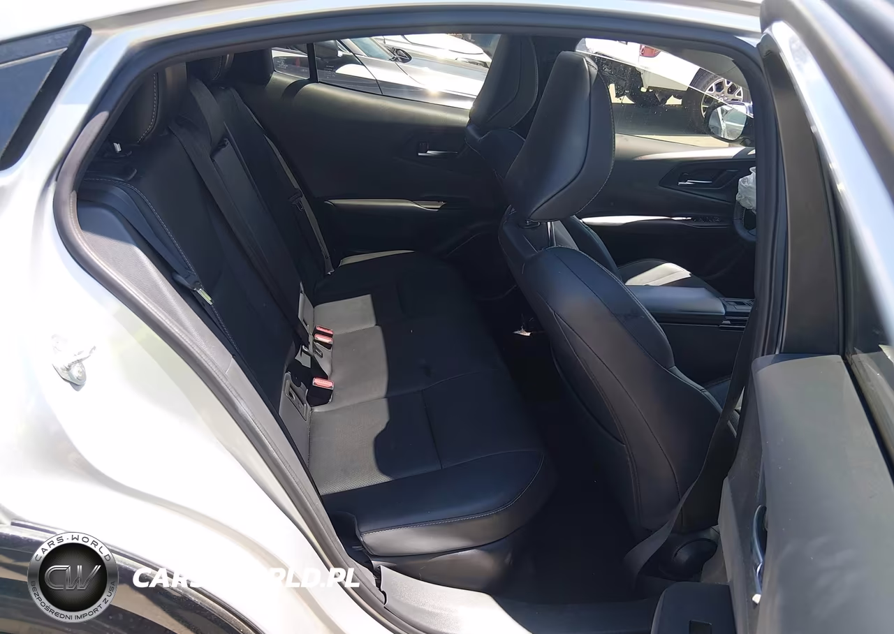 2024 Toyota Prius Xle VIN:JTDACAAU6R3044227 - 8