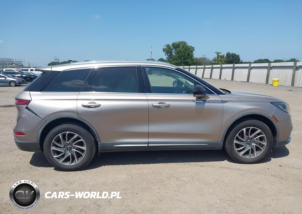 2020 Lincoln Corsair Standard VIN:5LMCJ1C94LUL15805 - 13
