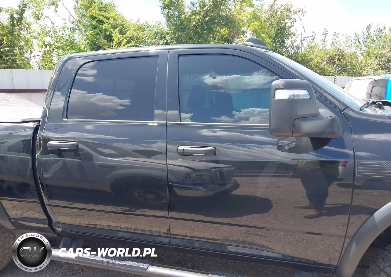 2025 Ram 2500 Tradesman 4X4 6'4 Box VIN:3C6TR5CJ1SG529628 - 13