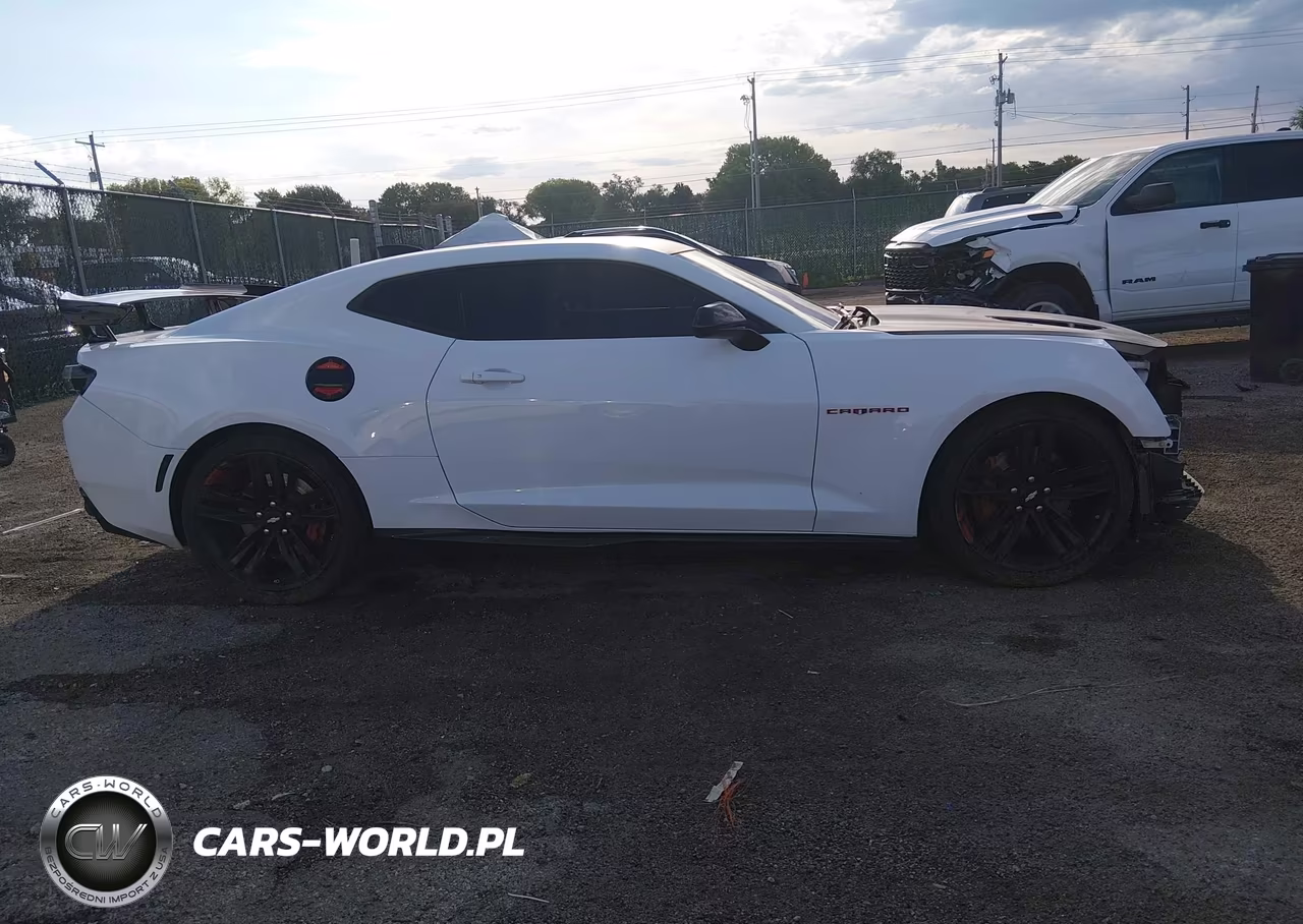 2018 Chevrolet Camaro 1Ss VIN:1G1FF1R70J0188687 - 14