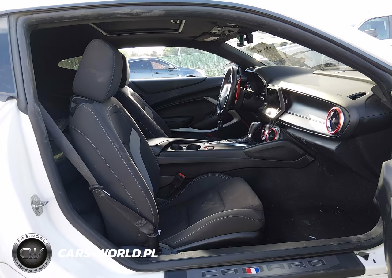 2018 Chevrolet Camaro 1Ss VIN:1G1FF1R70J0188687 - 5