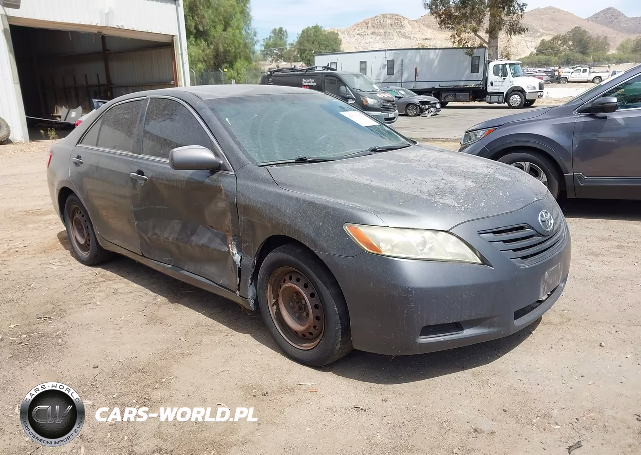 2008 Toyota Camry Le – zdjęcie 1 z 11