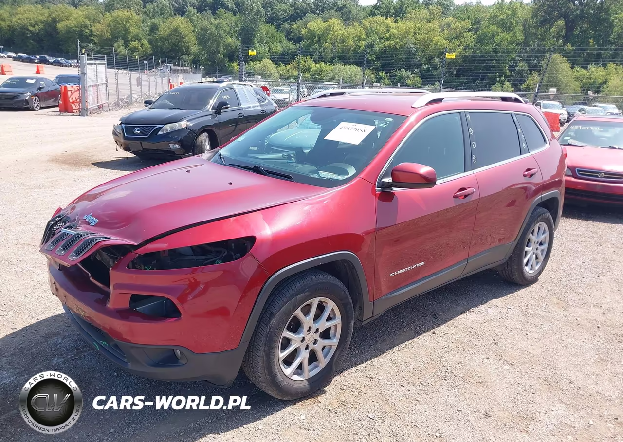 2015 Jeep Cherokee Latitude VIN:1C4PJMCS0FW737012 - 2