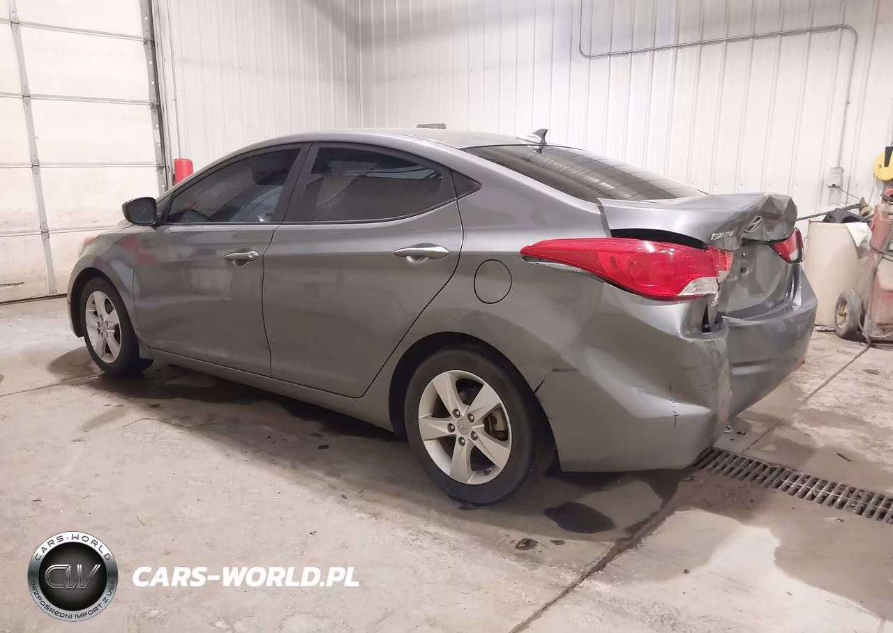 2013 Hyundai Elantra Gls VIN:5NPDH4AE2DH335216 - 3