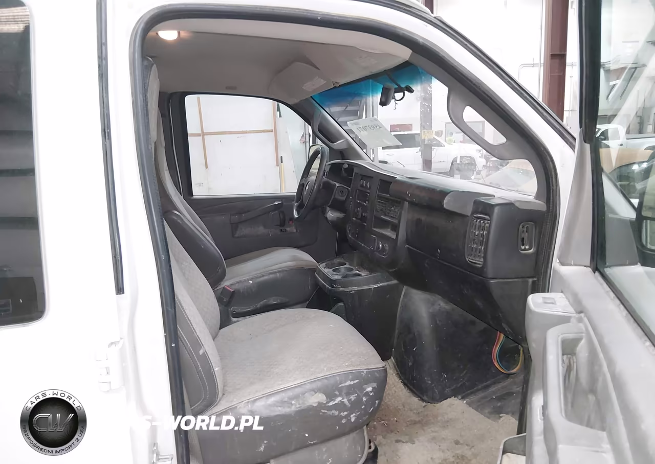2016 Chevrolet Express 2500 Work Van VIN:1GCWGAFF1G1290678 - 5
