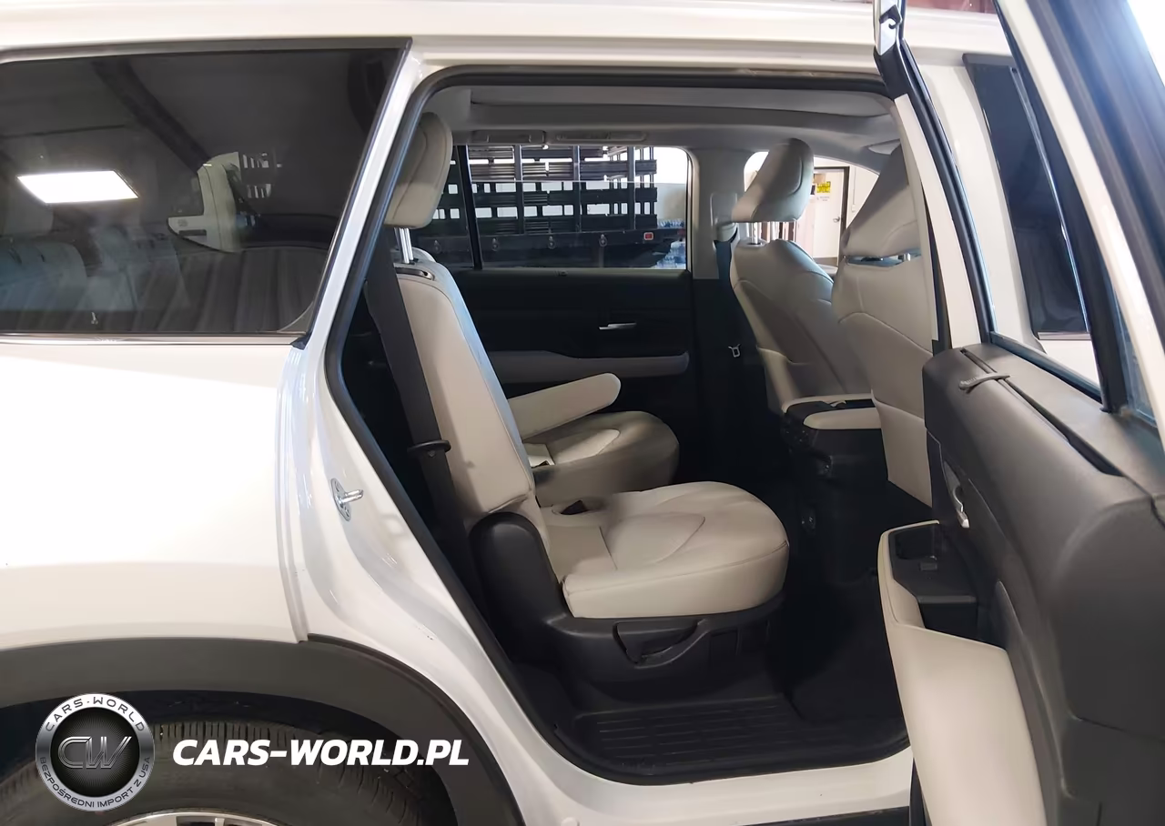 2026 Toyota Grand Highlander Platinum VIN:5TDAAAB52TS134641 - 8