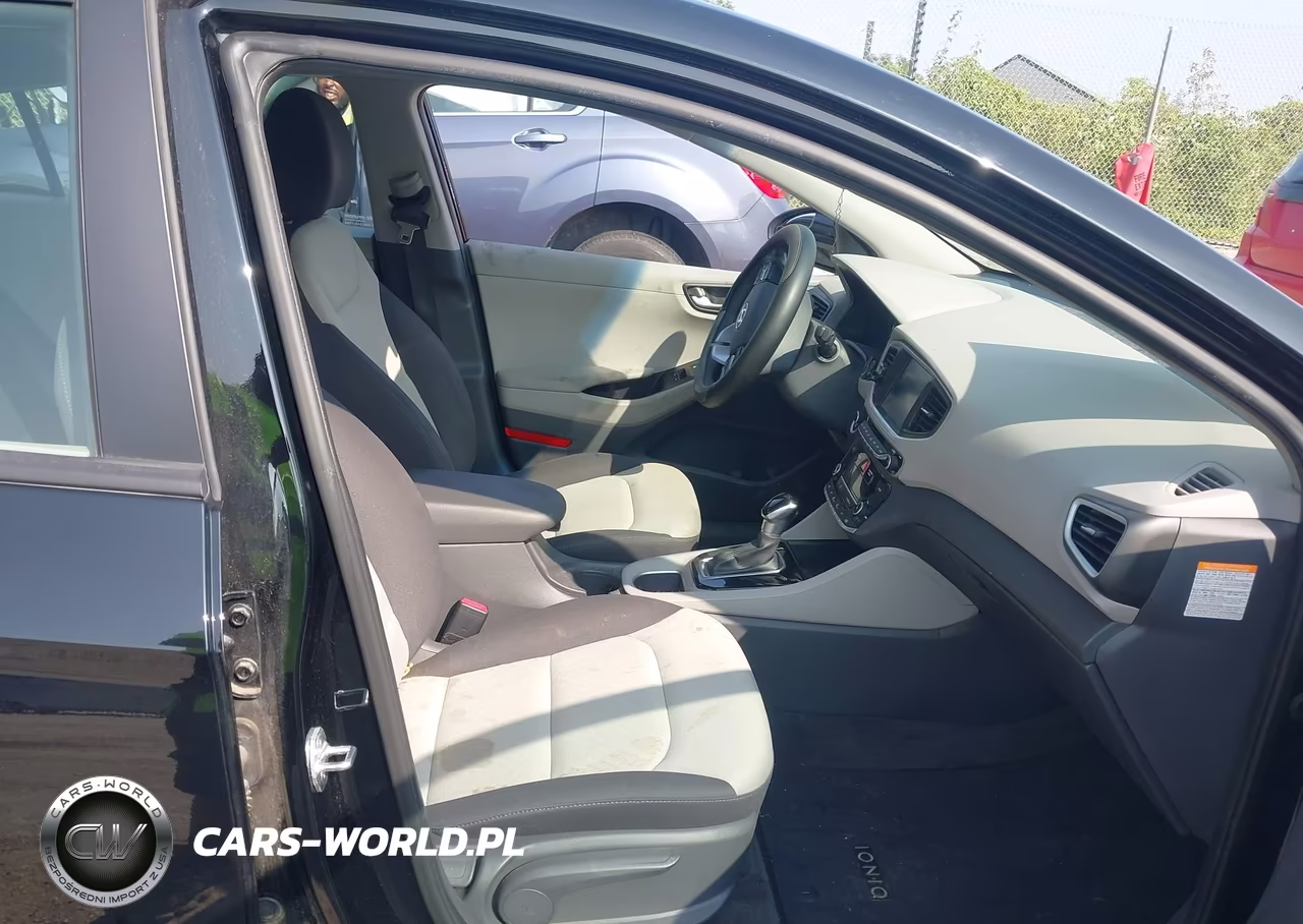 2017 Hyundai Ioniq Hybrid Blue VIN:KMHC65LC1HU056351 - 5
