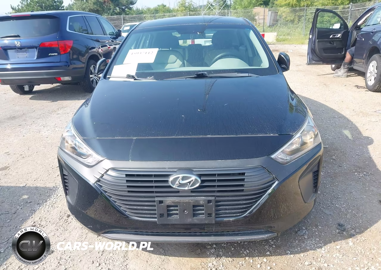 2017 Hyundai Ioniq Hybrid Blue VIN:KMHC65LC1HU056351 - 6