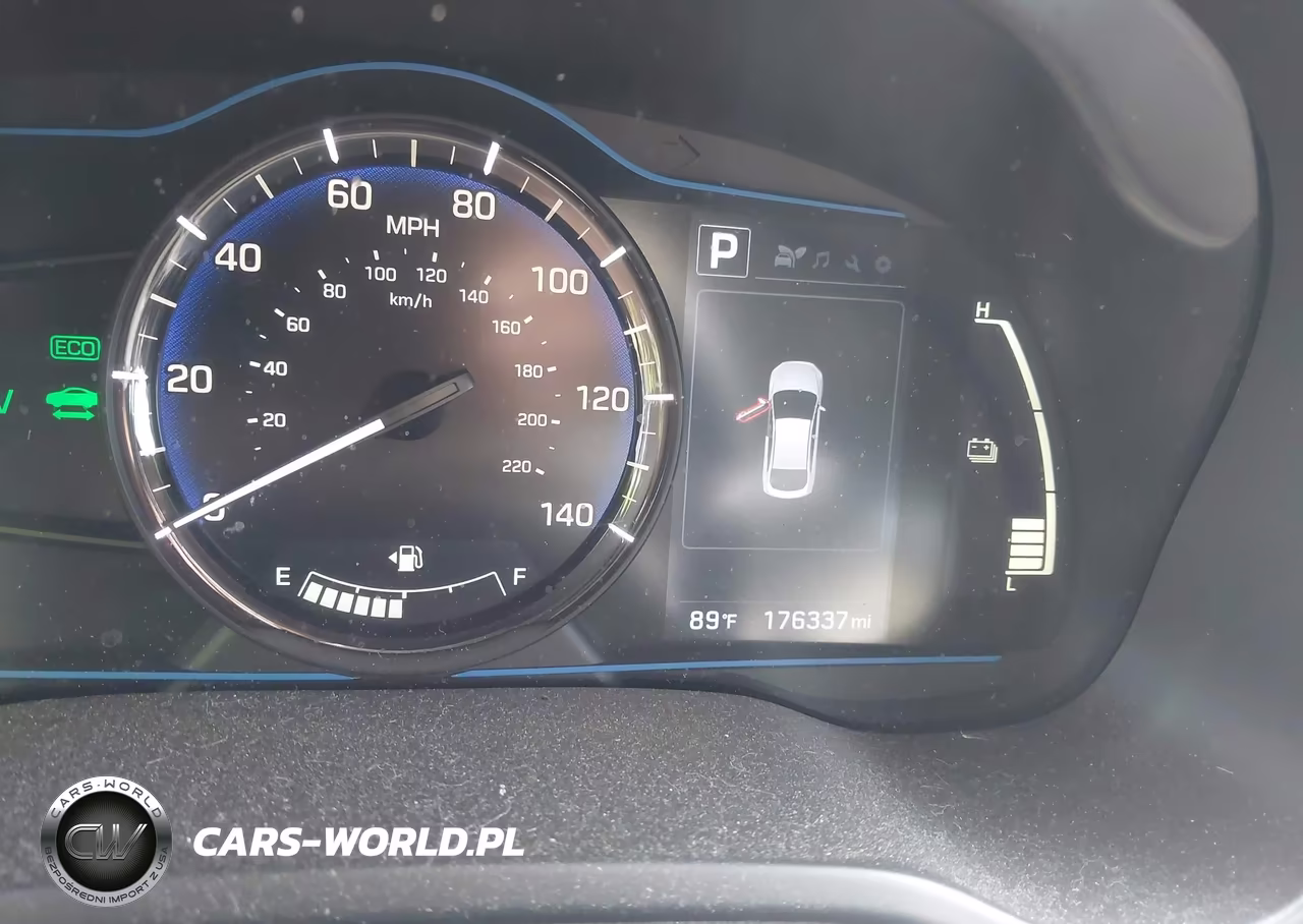 2017 Hyundai Ioniq Hybrid Blue VIN:KMHC65LC1HU056351 - 7