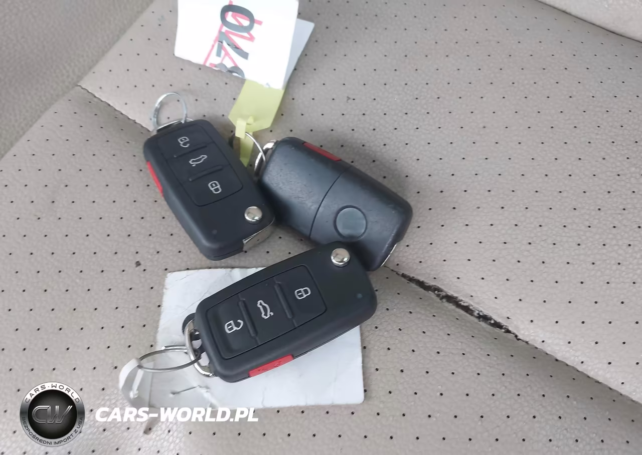 2017 Volkswagen Tiguan 2.0T Wolfsburg Edition VIN:WVGSV7AX0HW509217 - 11