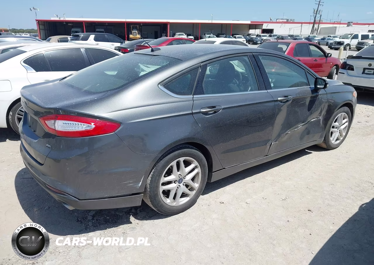 2015 Ford Fusion Se VIN:3FA6P0H75FR279161 - 4