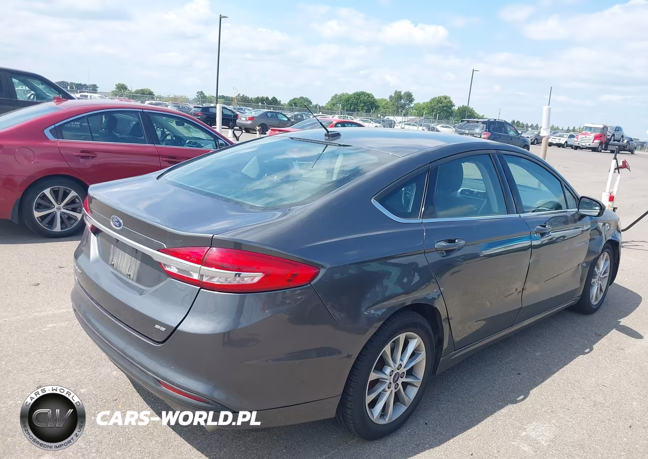 2017 Ford Fusion Se VIN:3FA6P0H74HR144689 - 4