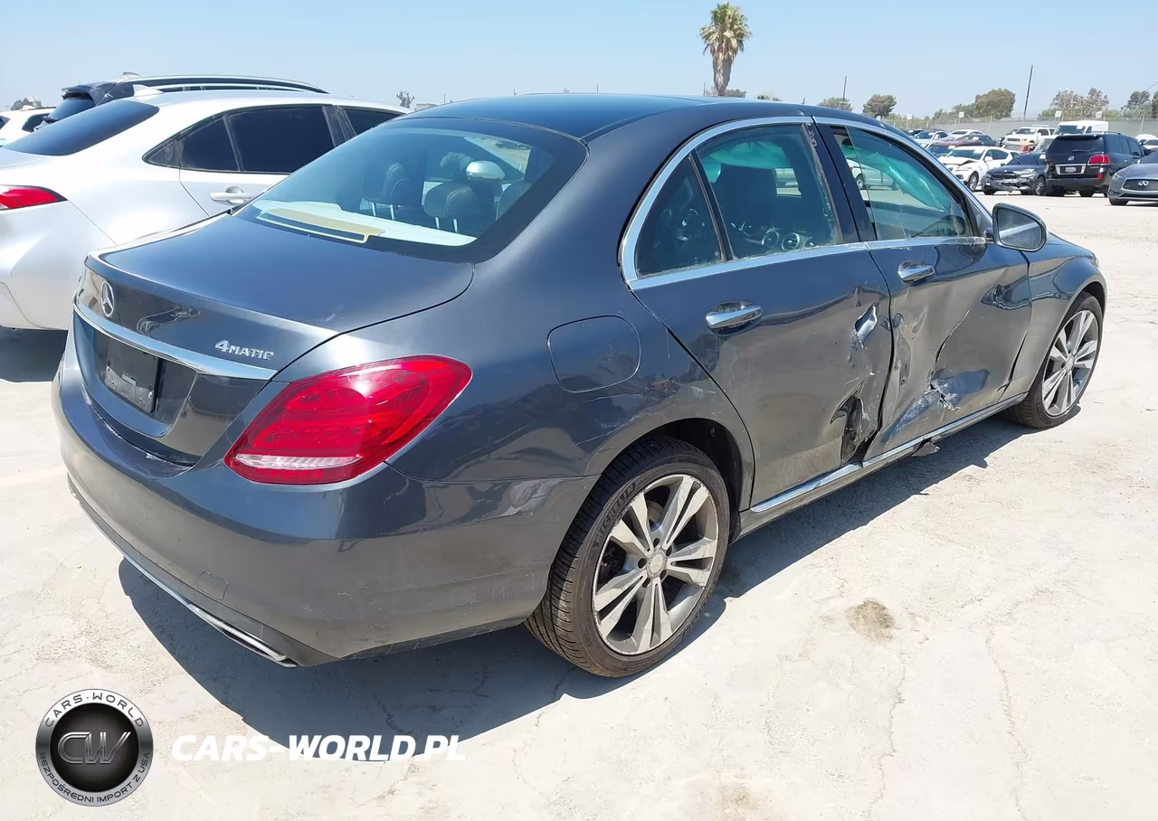 2015 Mercedes-Benz C 300 4Matic VIN:55SWF4KB0FU090967 - 4