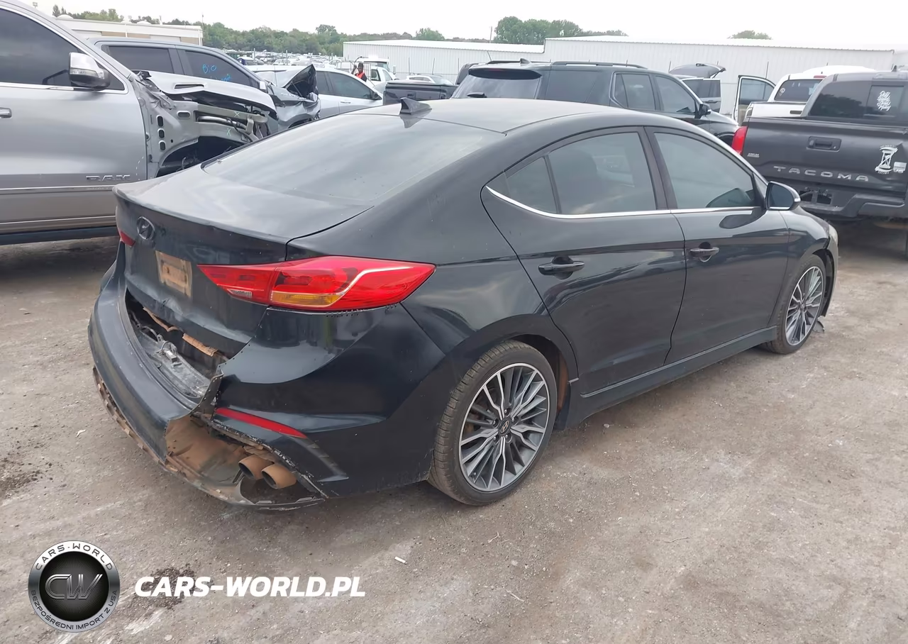 2018 Hyundai Elantra Sport VIN:KMHD04LB7JU469257 - 4