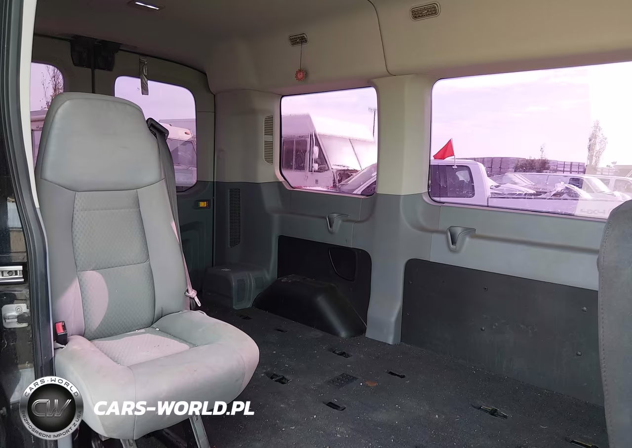 2018 Ford Transit-150 Xlt VIN:1FMZK1CM5JKA56569 - 8