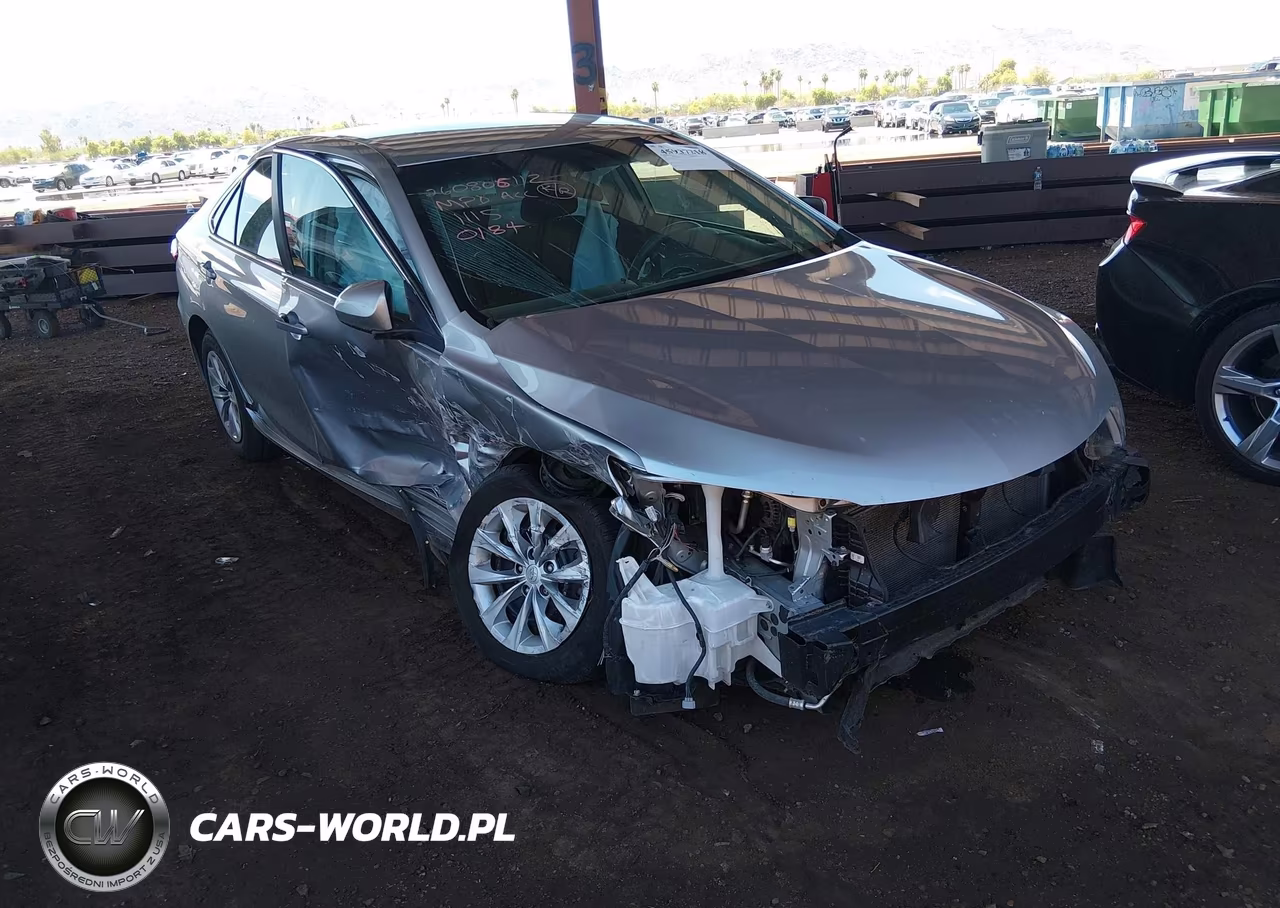 2017 Toyota Camry Le – zdjęcie 1 z 15