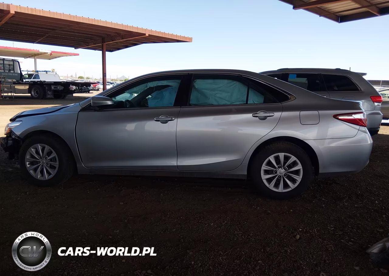 2017 Toyota Camry Le VIN:4T1BF1FK3HU620184 - 13