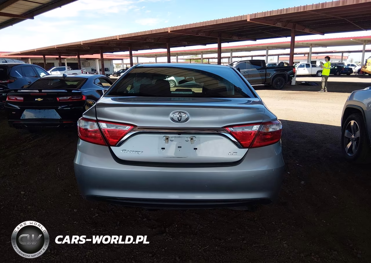 2017 Toyota Camry Le VIN:4T1BF1FK3HU620184 - 15