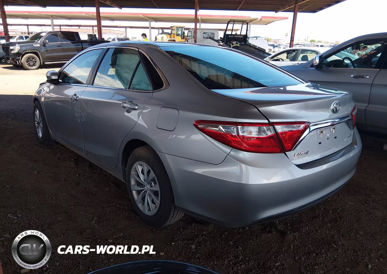 2017 Toyota Camry Le VIN:4T1BF1FK3HU620184 - 3