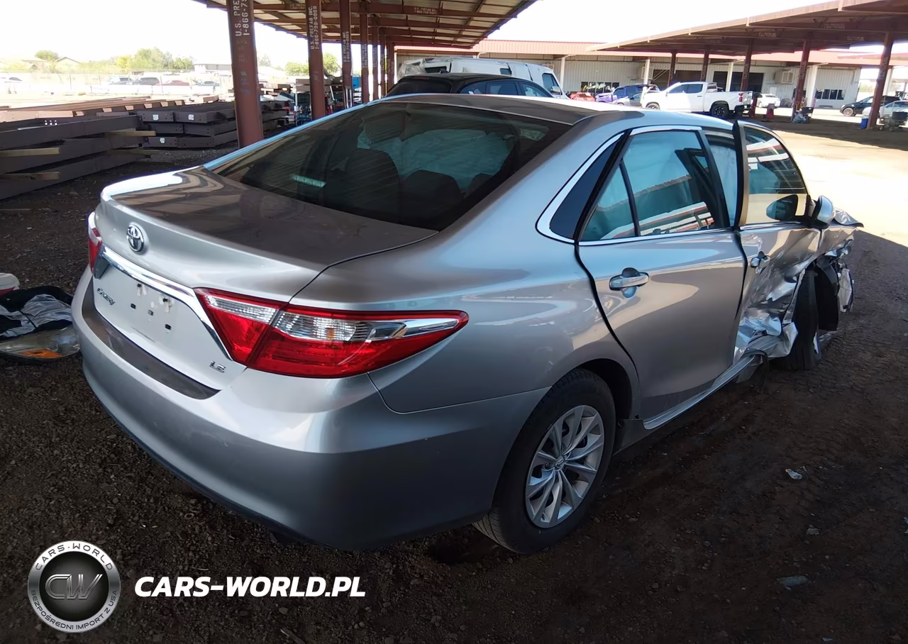 2017 Toyota Camry Le VIN:4T1BF1FK3HU620184 - 4