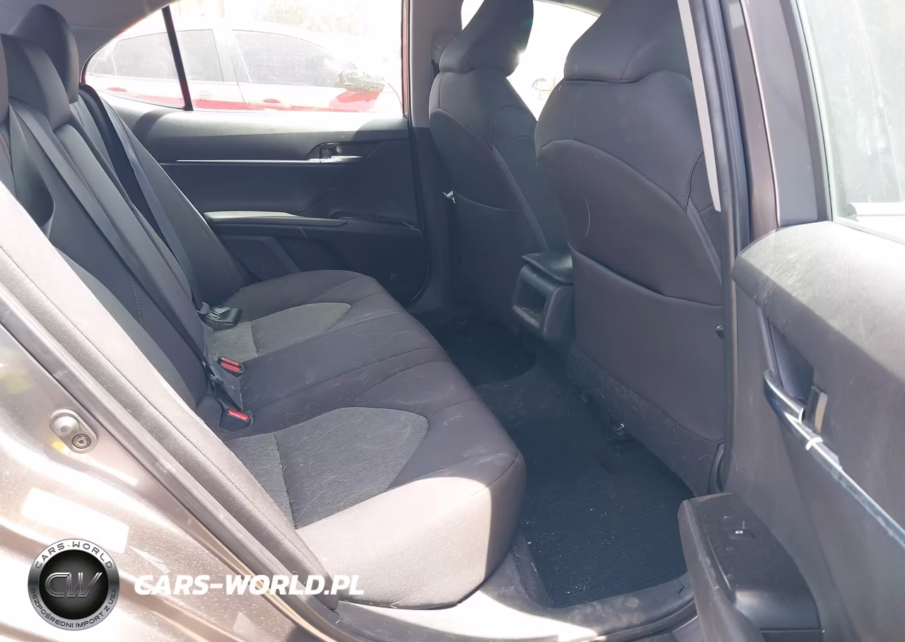 2019 Toyota Camry Le VIN:4T1B11HK1KU732971 - 8