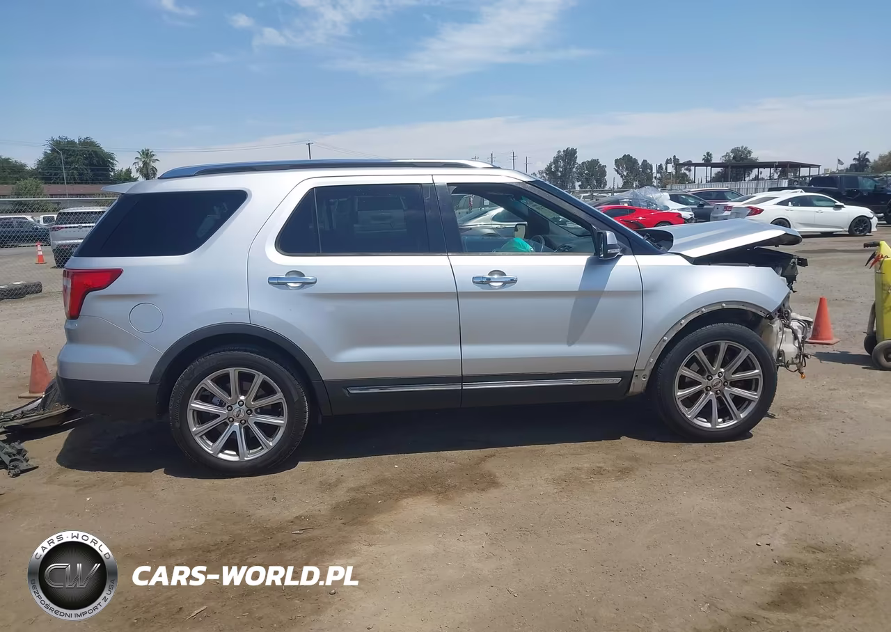 2016 Ford Explorer Limited VIN:1FM5K7F89GGA72642 - 14