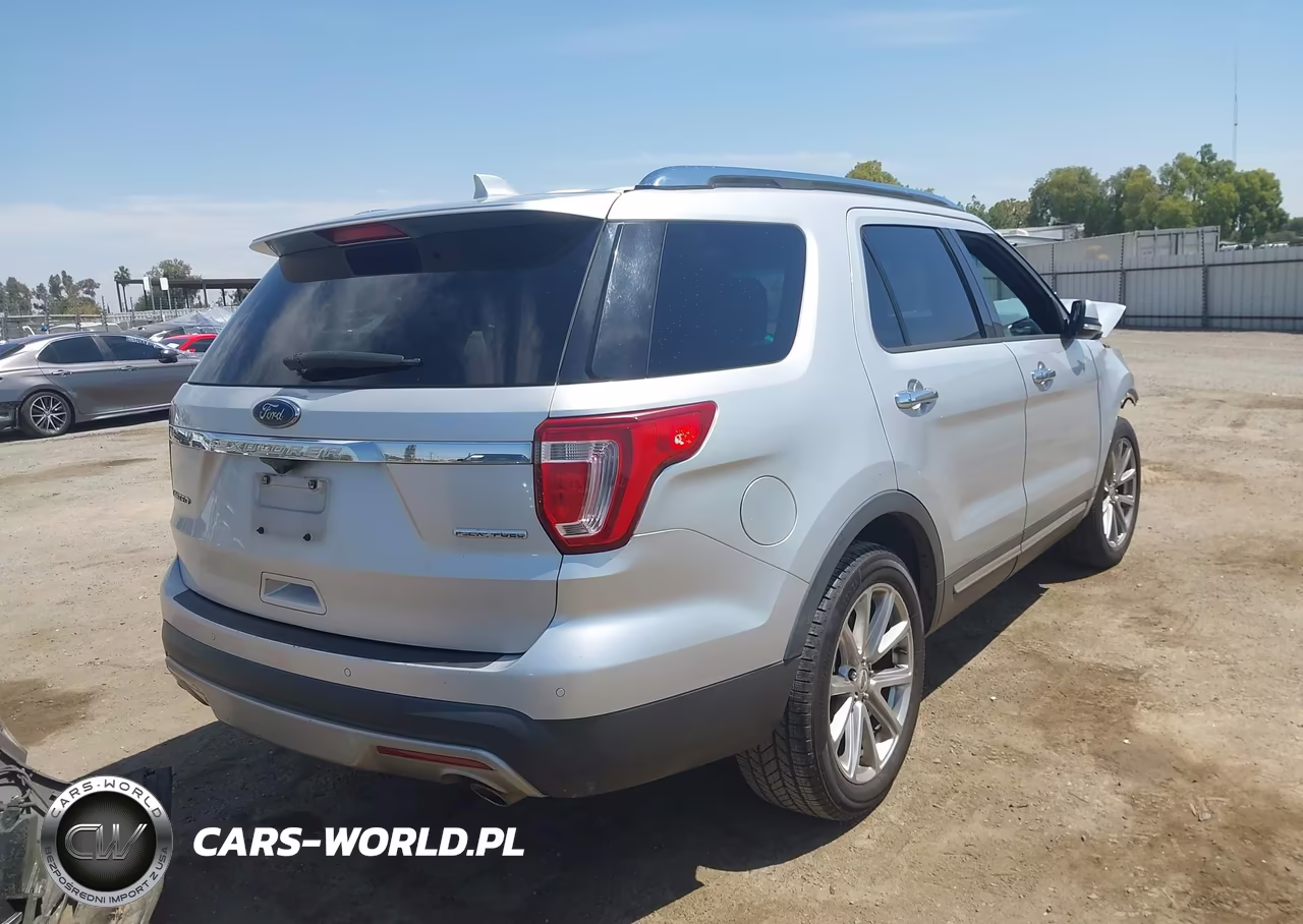 2016 Ford Explorer Limited VIN:1FM5K7F89GGA72642 - 4