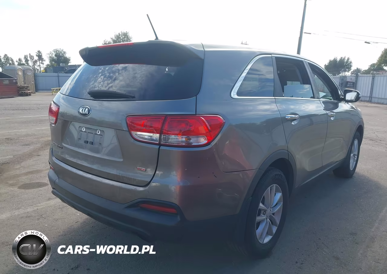 2017 Kia Sorento 2.4L L VIN:5XYPG4A31HG288370 - 4